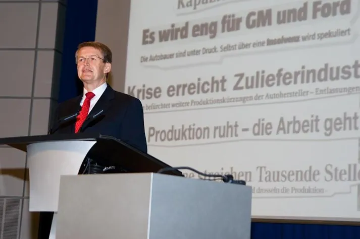 Bild: Deutschland ist für die Wirtschaftskrise gut gewappnet - 9. Deutschen Wirtschaftsingenieurtag, Stuttgart