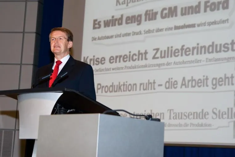Bild: Deutschland ist für die Wirtschaftskrise gut gewappnet - 9. Deutschen Wirtschaftsingenieurtag, Stuttgart