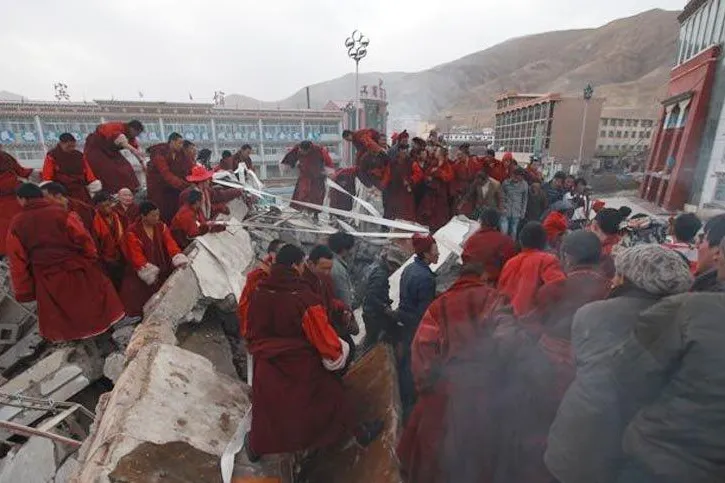 China schlägt politisches Kapital aus dem Erdbeben in Osttibet Bild: China schlägt politisches Kapital aus dem Erdbeben in Osttibet
