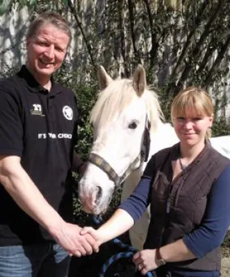 Bild: Gewinnerin des Ausbildungsplatzes bei Horsemen-United International