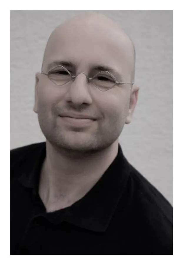 Benedikt Hartmann - Globell B.V.