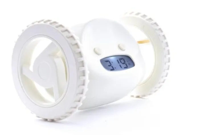 Bild: Weihnachtsgeschenk für Morgenmuffel - der wegrollende Wecker »Clocky«