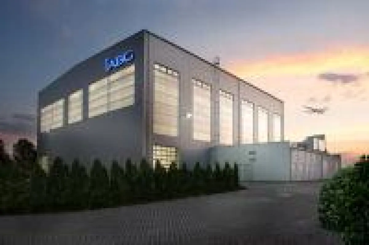 IABG-Testhalle für die A400M am Flughafen Dresden