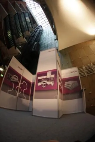 Bild: Mobiles Design Messesystem EXPOMADE für die interzum