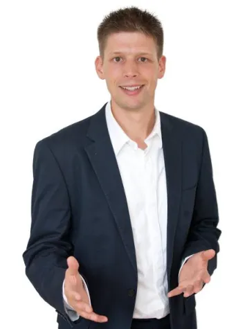 Bild: Mit der Bibel in Führung gehen