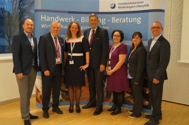 Bild: Von der Werkbank zum digitalen Zimmerer