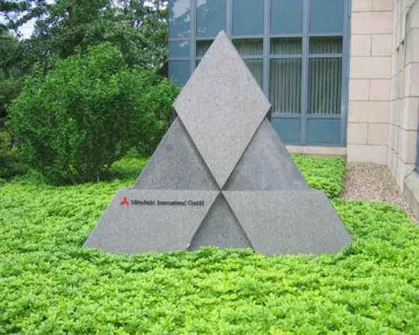 Bild: Mitsubishi International GmbH verwaltet Anlagen mit Diamant