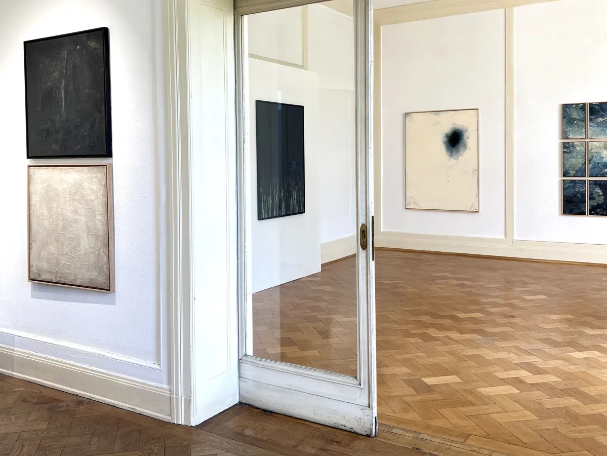 Impression der Ausstellung „The Fragility of Calm“ von Ēlena Ēto. (© Ēlena Ēto)