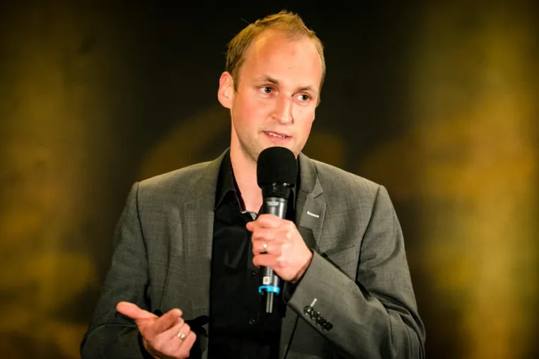 Bild: Weltrekord: Verkaufen in der Krise - Top Speaker Andreas Hoffmann begeistert in Berlin