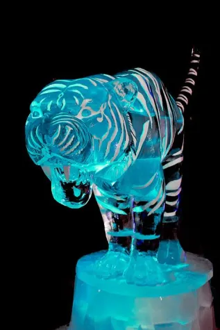 Karls 9. Eiszeit „Manege frei – Ein Zirkus aus Eis“ Bild: Karls 9. Eiszeit „Manege frei – Ein Zirkus aus Eis“