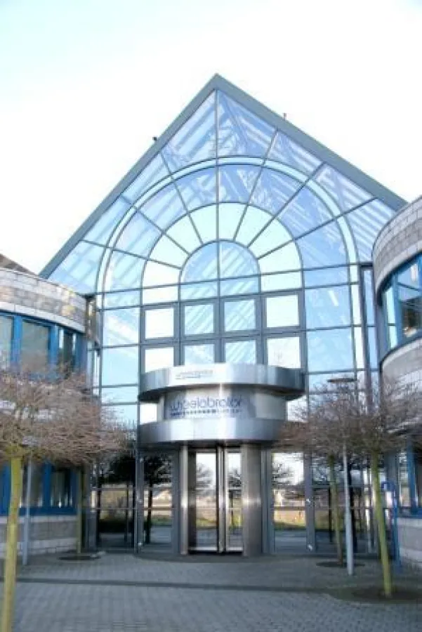 Das Kompetenzzentrum in Deutschland befindet sich in Metelen, Nordrhein-Westfalen.