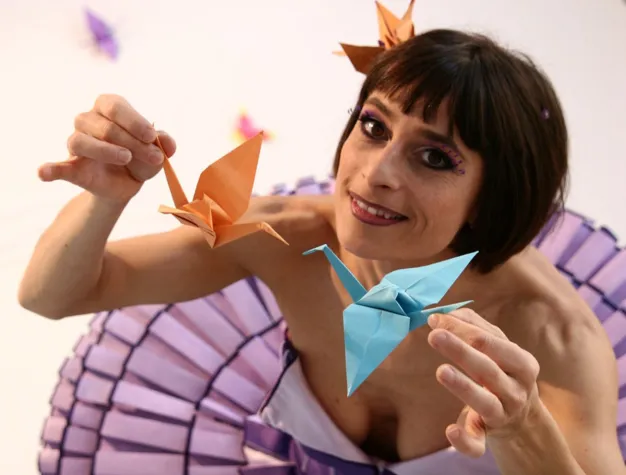 Coronakonformer Firmenevent mit ausgefallener Künstlerin Bild: Coronakonformer Firmenevent mit ausgefallener Künstlerin