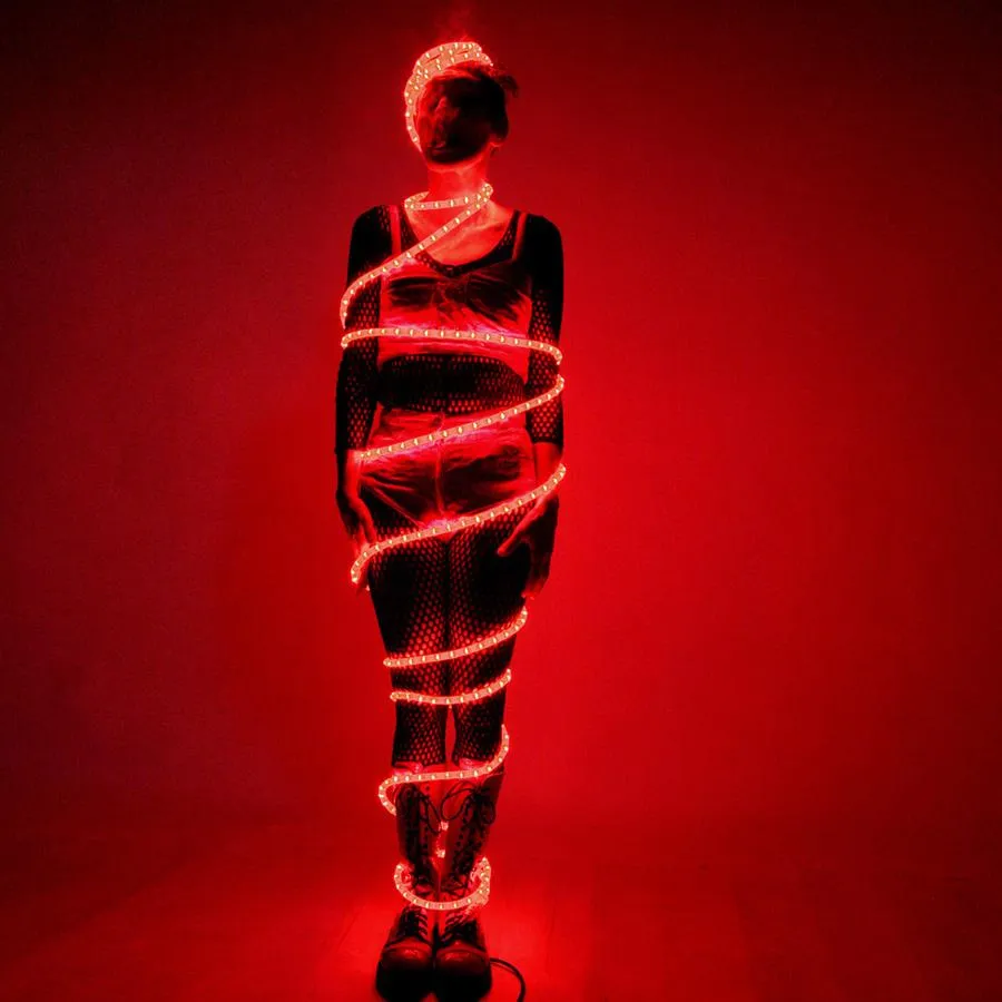 TA.PE21/Mary-Noele Dupuis: en flammes, Fotograf:Werner Pusch