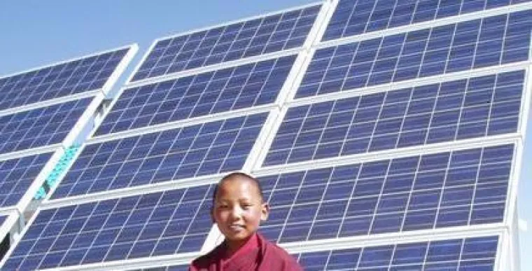 Bild: SolarWorld AG sponsert Sonnenenergie für Kasambya