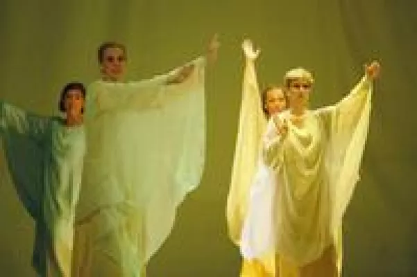 Eurythmieaufführung mit einem Ensemble aus St. Petersburg Bild: Eurythmieaufführung mit einem Ensemble aus St. Petersburg