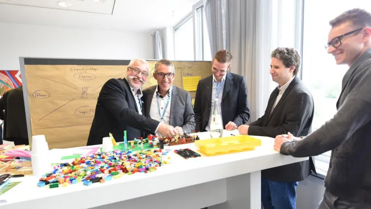 Bild: Auf dem FIS Innovationstag 2018 zum Digitalisierungsweltmeister