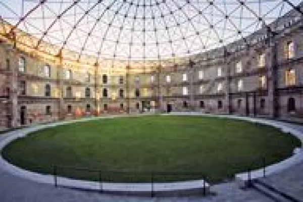 Bild: Kleiner Gasometer in Leipzig eröffnet im Oktober