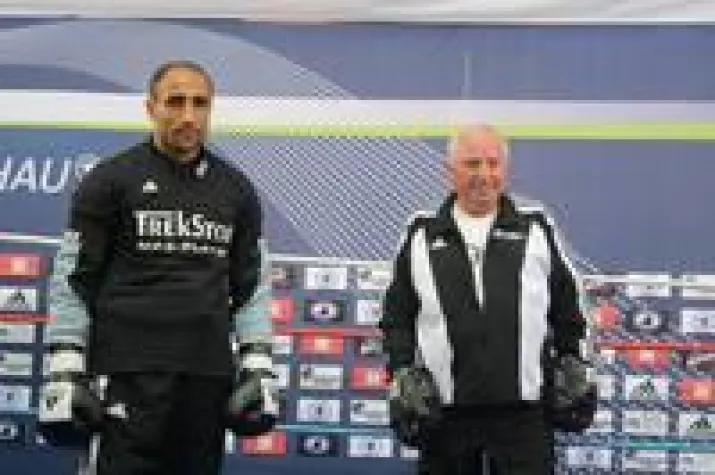 Bild: TrekStor sponsert Box-Weltmeister Arthur Abraham