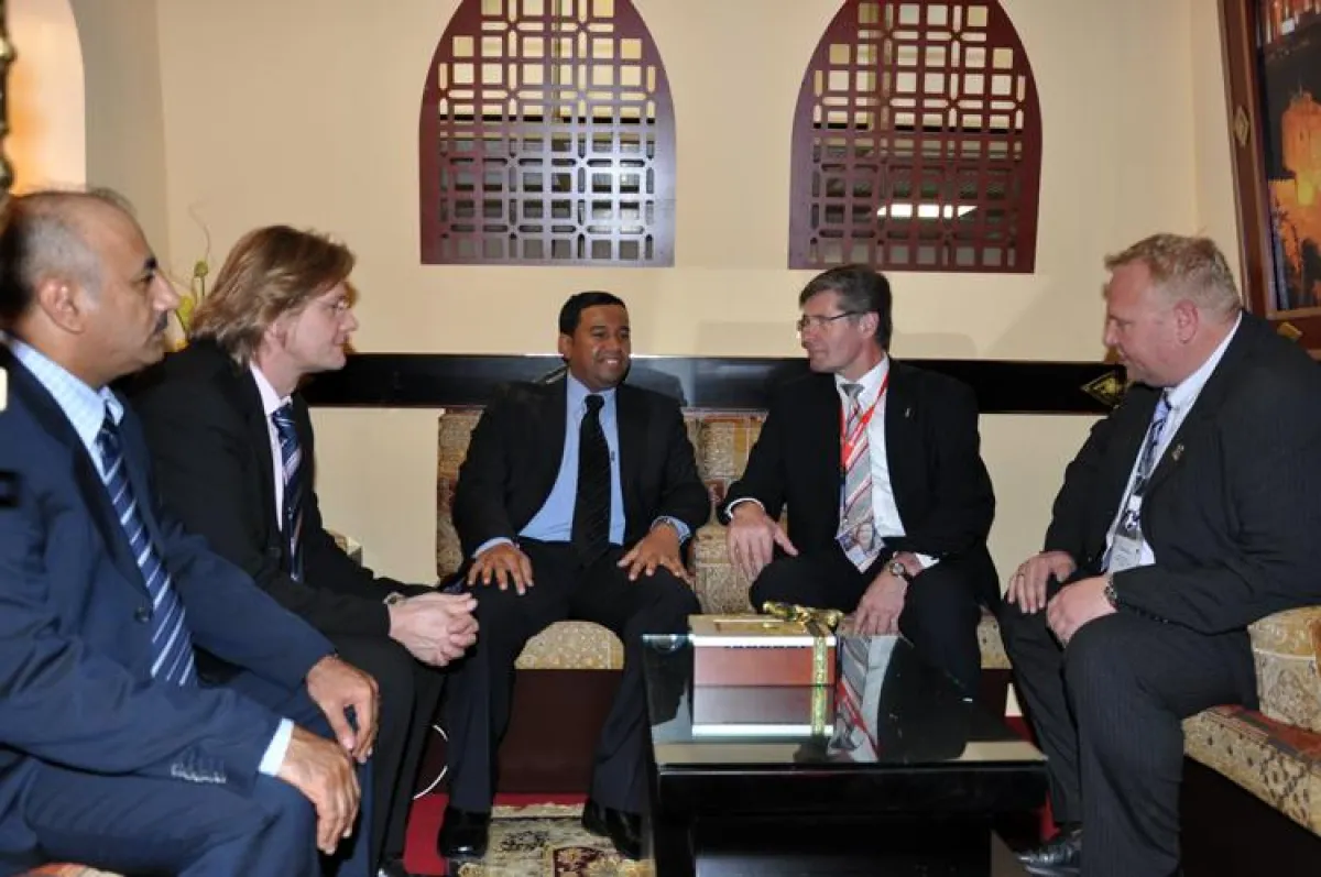 Salim Bin Adey Al Mamari (DG Tourismus-Marketing MoT), Günter Weigel (Vorstand LTM AG), S.E. Mohammed Al Tobi (stellv. Tourismusminister), Friedel Heuwinkel (Landrat Kreis Lippe) und Henning Schwarze