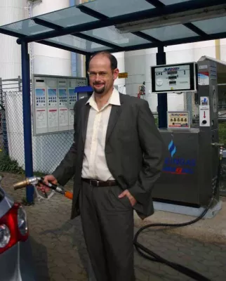 Bild: Rheingas: Weniger als 80 Cent für einen Liter Autogas - Davon können Benzinkunden nur träumen
