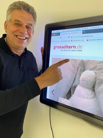 Bild: Zehnkampf-Ikone Jürgen Hingsen steigt bei grosseltern.de ein