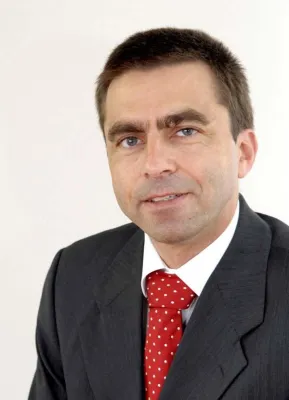 Bild: XPhone Lösungen jetzt auch in englischer Sprache