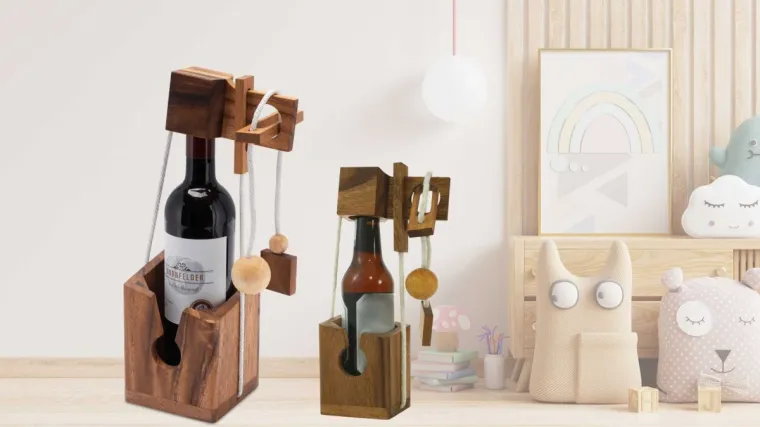 Bild: logoplay präsentiert den Flaschentresor - Geniale Geschenkidee und kniffliger Denksport