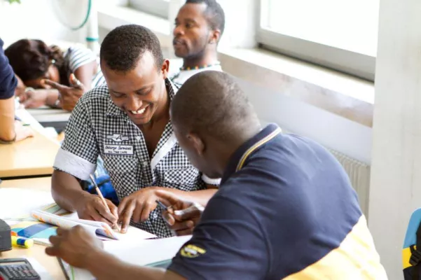 Studienkreis und AURELIUS spendieren Bildung Bild: Studienkreis und AURELIUS spendieren Bildung