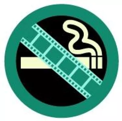 Bild: Rauchfrei-Siegel für „In aller Freundschaft“