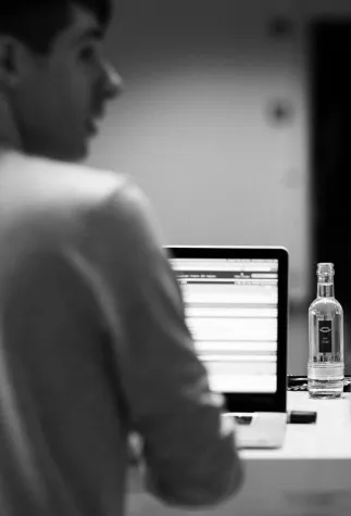 Design verbindet – Kilian Kerner und Staatl. Fachingen auf der Berliner Modewoche Bild: Design verbindet – Kilian Kerner und Staatl. Fachingen auf der Berliner Modewoche