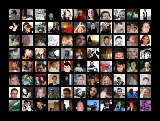 Bild: Fotoprint mit den Profilbildern der Facebook-Freunde bestellen