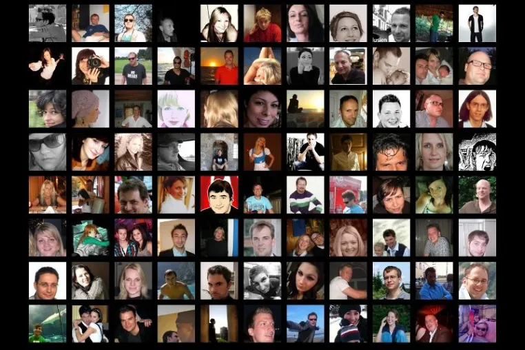 Bild: Fotoprint mit den Profilbildern der Facebook-Freunde bestellen