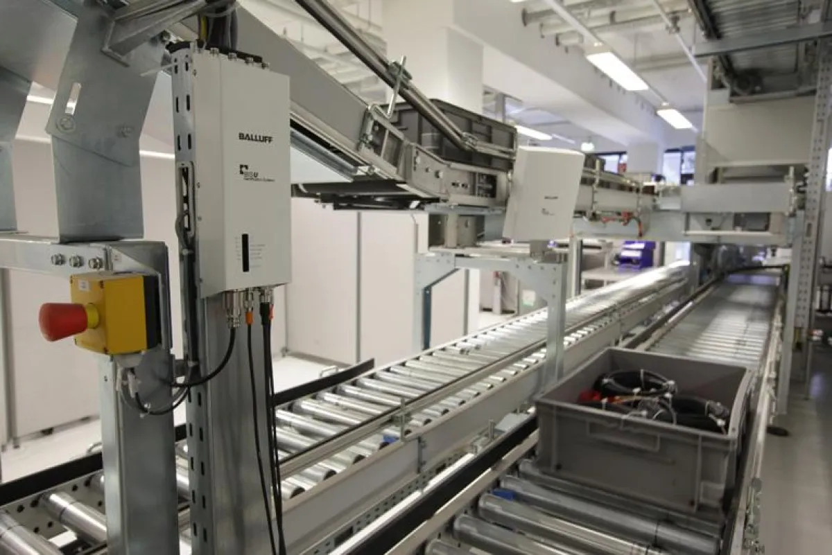 Balluiff RFID-System BIS U mit einer Reichweite von bis zu 6 Metern