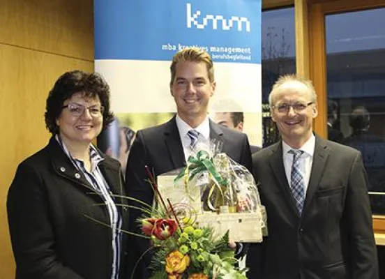 Berufsbegleitendes MBA-Studium mit Auszeichnung bestanden: Jahrgangsbester kommt von der uniVersa Bild: Berufsbegleitendes MBA-Studium mit Auszeichnung bestanden: Jahrgangsbester kommt von der uniVersa