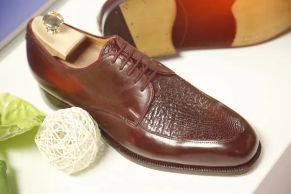 Bild: Pflege tut Schuhen einfach gut ...