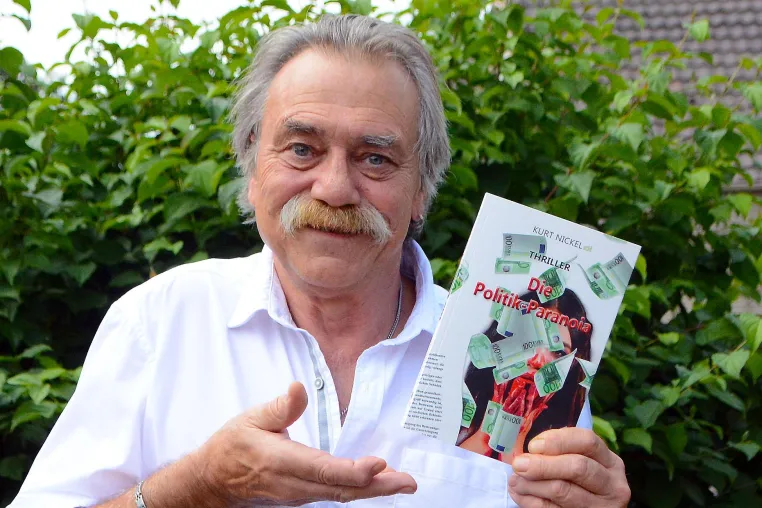 Bild: Mein Buch könnte man auch als Handbuch für Sozialdemokratie und Politik allgemein werten