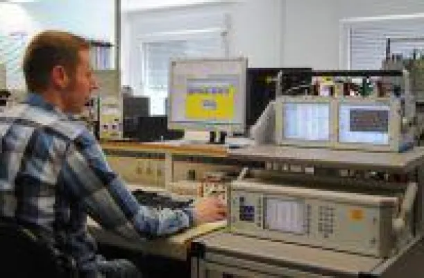 EMH erhält DAkkS-Akkreditierung zur Kalibrierung von Stromtrennwandlern ICT Bild: EMH erhält DAkkS-Akkreditierung zur Kalibrierung von Stromtrennwandlern ICT