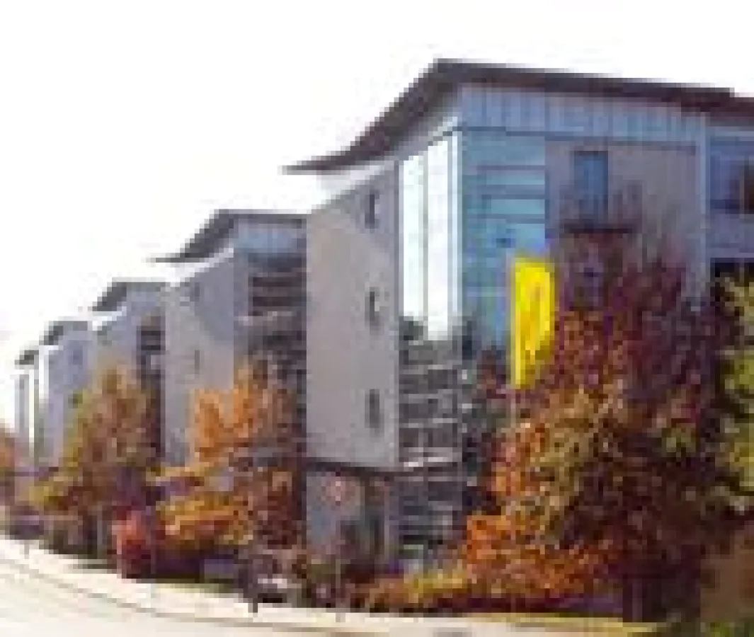 Geschäftshausensemble “An der Steinkuhle 2-2e“