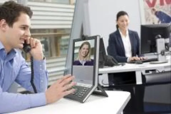 Neues TANDBERG Video-Telefon E20 ab sofort erhältlich Bild: Neues TANDBERG Video-Telefon E20 ab sofort erhältlich