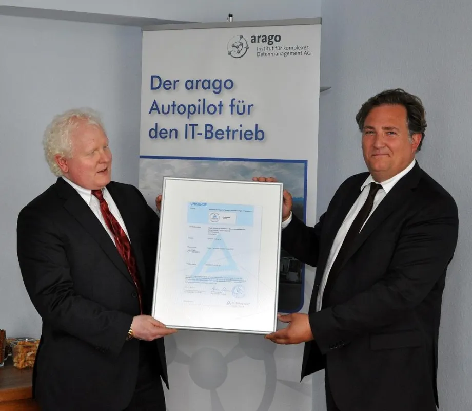 Zertifikat-Übergabe bei arago