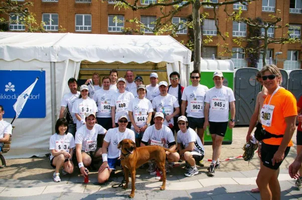 Bild: hotel nikko düsseldorf: „nikko-run 2006“: Erfolgreiche Teilnahme am „Metro Group Marathon Düsseldorf“