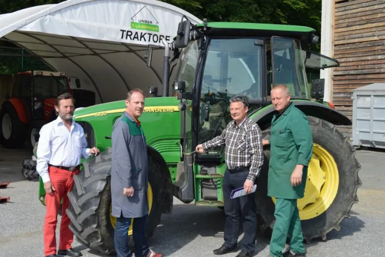Im Traktortest bestätigt der BE-Fuelsaver® seine Wirkung mit 10 Pozent Einsparung im Treibstoff-Verbrauch! Bild: Im Traktortest bestätigt der BE-Fuelsaver® seine Wirkung mit 10 Pozent Einsparung im Treibstoff-Verbrauch!