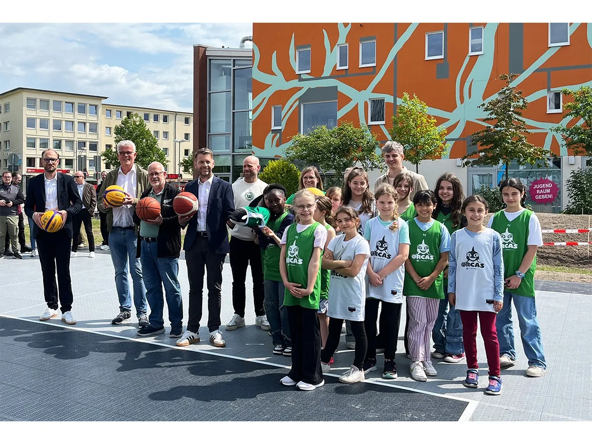 Eröffnung der 3x3-Basketballanlage in der Wolfsburger Innenstadt (© WMG Wolfsburg)
