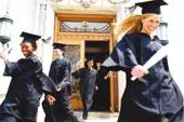 Bild: EF Sprachreisen - Neue Kataloge für 2010 mit optimierten Lehrkonzepten und hohen Frühbucherrabatten