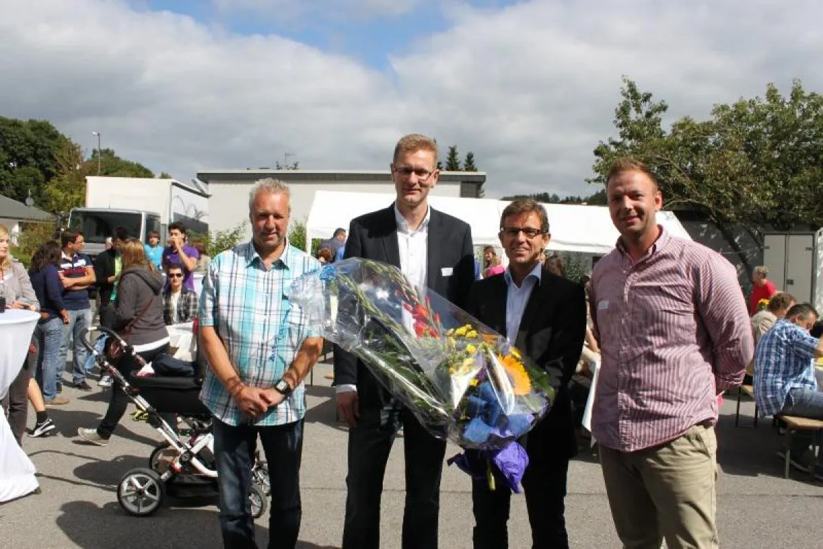 Frank Lösenbeck, Dr. Sven Hering und Thorsten Hering sowie Marcel Fahrenstück (v.l.n.r.).