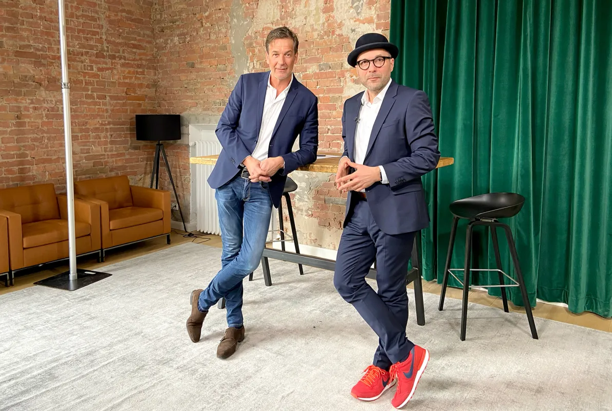 CDO Ralf Licht und Futurologe Max Thinius diskutierten beim Carestone Expert Talk (© Carestone Group GmbH)