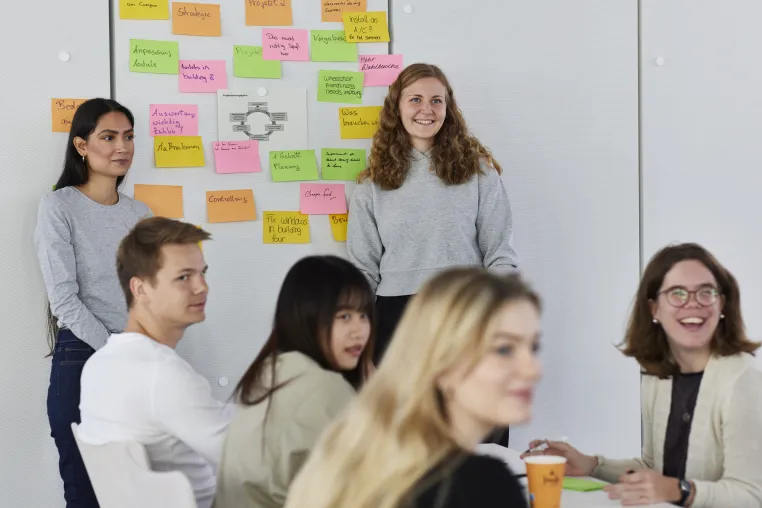 Bild: Frankfurt UAS begrüßt 1.092 Erstsemester: Studienplatz-Nachfrage bleibt auch im Sommersemester 2026 auf hohem Niveau
