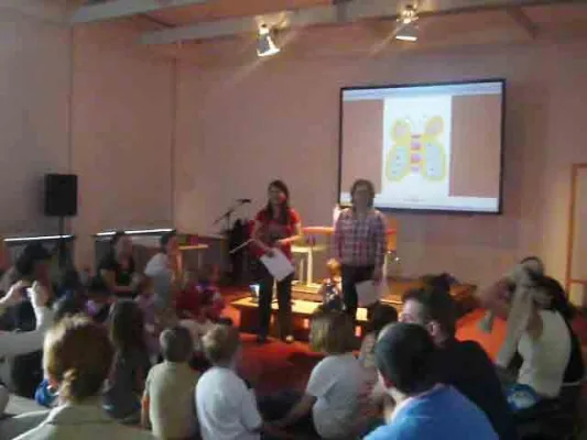 Lesung für Kinder auf Spanisch auf der 5. Münchner Bücherschau junior Bild: Lesung für Kinder auf Spanisch auf der 5. Münchner Bücherschau junior