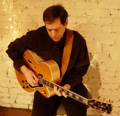 Bild: Bill Connors veröffentlicht mit Return ein neues Album auf ESC Records und seine eigene Homepage ist online