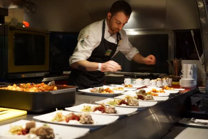 Bild: Meilenwerk auf der 25. Techno Classica: Kochen in Essen